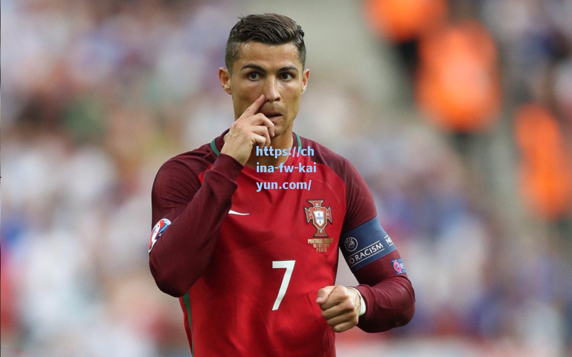 武磊双响引领海港客场逆转 梅州雨战4-2奏凯,远征军身影燃亮赛场